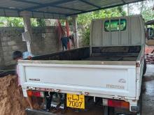Mazda Mazda 2004 Lorry