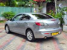 https://riyasewana.com/uploads/mazda-mazda-3-2012-2015032212122.jpg