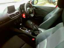 https://riyasewana.com/uploads/mazda-mazda-3-2016-711131212363.jpg