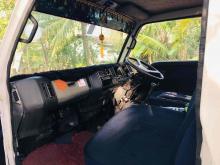 https://riyasewana.com/uploads/mazda-mazda-taitan-2821411124341.jpg