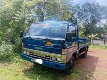 Mazda Titan 2000 Lorry