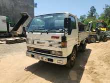 Mazda Titan Tipper Chassis 2000 Lorry