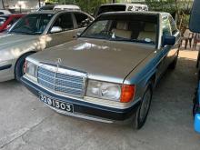 Mercedes-Benz 190 1984 Car
