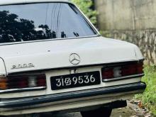 https://riyasewana.com/uploads/mercedes-benz-200d-1018435124712.jpg