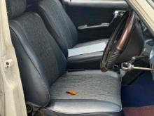 https://riyasewana.com/uploads/mercedes-benz-200d-1018435224383.jpg