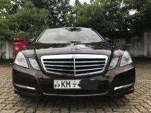Mercedes-Benz 212 E200 2010 Car