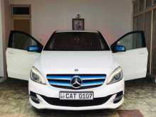 Mercedes-Benz B250e 2016 Car