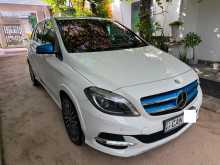 Mercedes-Benz B250e 2015 Car