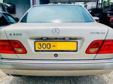 https://riyasewana.com/uploads/mercedes-benz-benz-16153015972.jpg