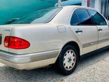 https://riyasewana.com/uploads/mercedes-benz-benz-310492764.jpg