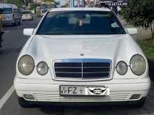 Mercedes-Benz E200 1999 Car