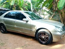 Mercedes-Benz C200 Compressor 7 Speed Elegance 2001 Car