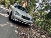 https://riyasewana.com/uploads/mercedes-benz-c-220-2000-2413115012244.jpg