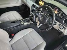 https://riyasewana.com/uploads/mercedes-benz-c180-1820134624615.jpg