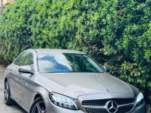 Mercedes-Benz C200 2018 Car