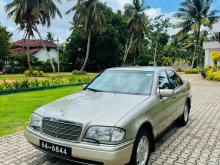 Mercedes-Benz C200 1995 Car