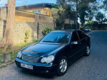 Mercedes-Benz C200 2003 Car