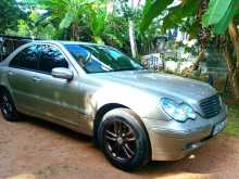 https://riyasewana.com/uploads/mercedes-benz-c200-elegance-2001-299151812862.jpg