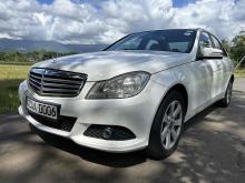 https://riyasewana.com/uploads/mercedes-benz-c220-1814480424021.jpg