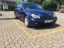 Mercedes-Benz C220 2001 Car