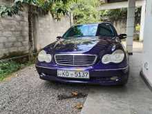 Mercedes-Benz C220 2001 Car