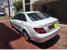 https://riyasewana.com/uploads/mercedes-benz-c220-cdi-28115520363.jpg
