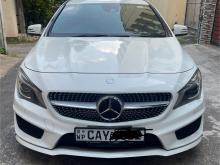 Mercedes-Benz CLA 180 AMG LINE 2016 Car