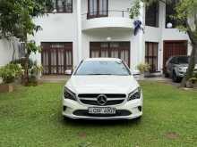 Mercedes-Benz CLA 180 2018 Car