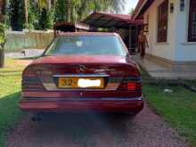 https://riyasewana.com/uploads/mercedes-benz-e-200-1986-2317514012812.jpg