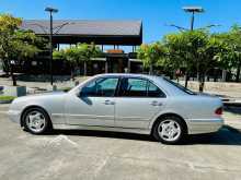 Mercedes-Benz E 200 2000 Car