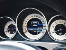https://riyasewana.com/uploads/mercedes-benz-e200-17114635933.jpg