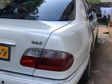 https://riyasewana.com/uploads/mercedes-benz-e200-1715340417962.jpg