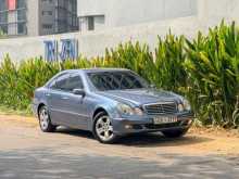 Mercedes-Benz E200 2002 Car
