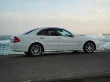 https://riyasewana.com/uploads/mercedes-benz-e200-2003-1523232512473.jpg
