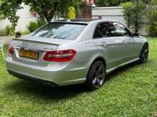 https://riyasewana.com/uploads/mercedes-benz-e200-2011-2110511312443.jpg