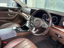 https://riyasewana.com/uploads/mercedes-benz-e200-2016-2110440912022.jpg