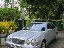 Mercedes-Benz E200 2001 Car