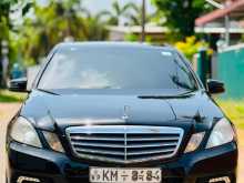 Mercedes-Benz E200 2009 Car