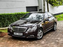 Mercedes-Benz E200 2009 Car