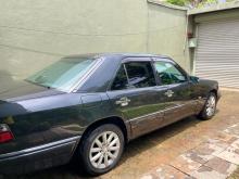 https://riyasewana.com/uploads/mercedes-benz-e200-2613203617243.jpg