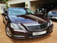 Mercedes-Benz E200 2010 Car