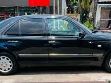 https://riyasewana.com/uploads/mercedes-benz-e200-4111510153.jpg