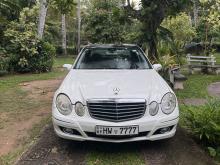 Mercedes-Benz E200 2003 Car