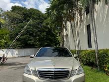 Mercedes-Benz E200 2010 Car