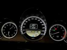 https://riyasewana.com/uploads/mercedes-benz-e200-amg-2011-2123355613002.jpg