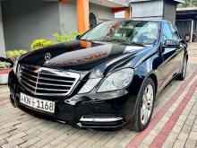 Mercedes-Benz E200 Avant-garde 2010 Car