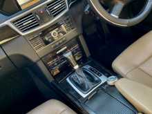 https://riyasewana.com/uploads/mercedes-benz-e200-avantgarde-2010-2114335412693.jpg