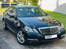 Mercedes-Benz E200 CGI W212 2010 Car