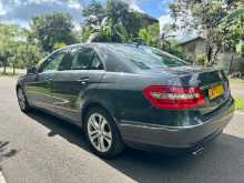 https://riyasewana.com/uploads/mercedes-benz-e200-low-2011-418373512712.jpg