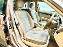 https://riyasewana.com/uploads/mercedes-benz-e200-w211-511273722973.jpg
